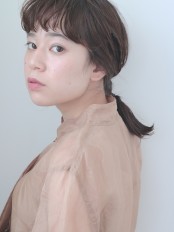 さりげなく攻めた簡単ヘアアレンジ.